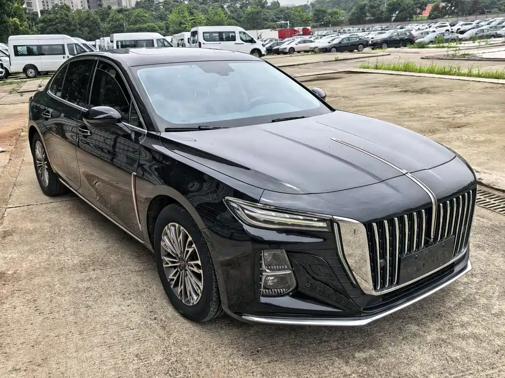 Hongqi H5 1.5 T DCT Connected Flagship Charm
