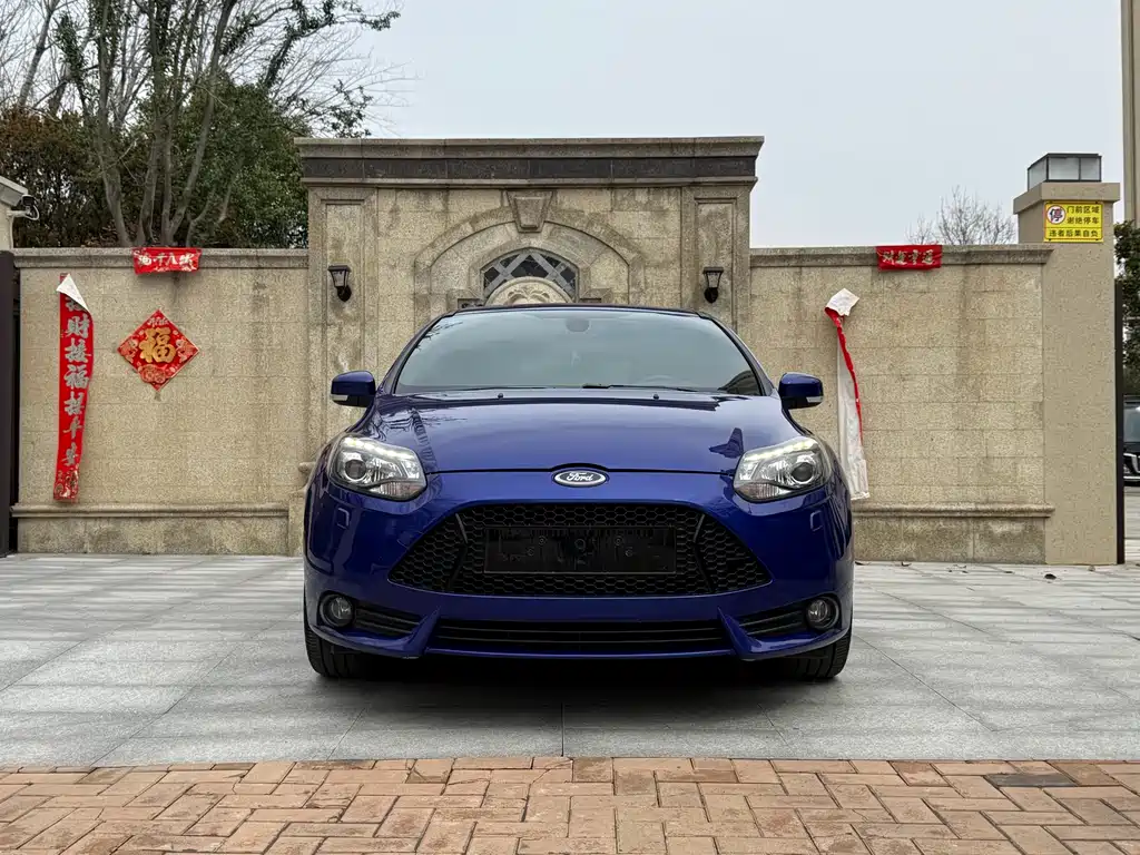 Focus (Import) 福克斯(进口) 2013款 2.0 T ST 标准版