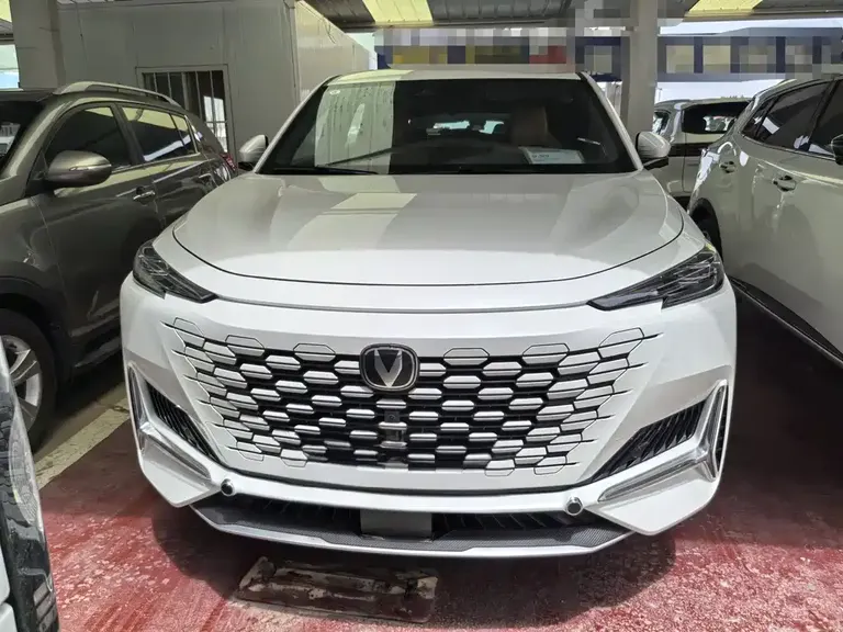 Changan UNI-K 2.0 T 2 WD Joy Style