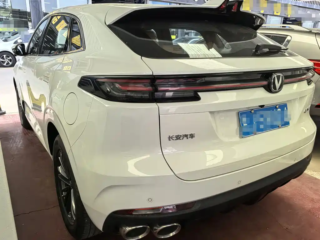 Changan UNI-K 2.0 T 2 WD Joy Style
