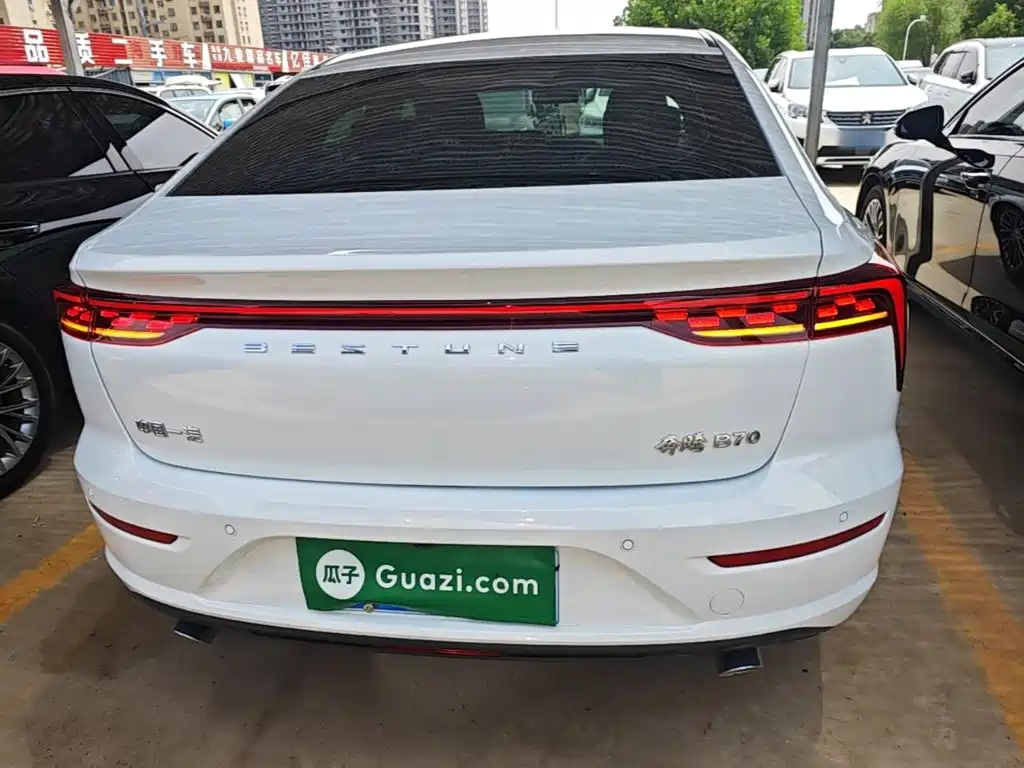 Besturn B70 3 rd Gen 1.5 T Auto Joy