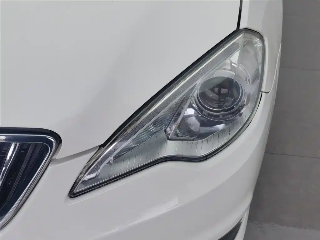 Senova D70 Performance 1.8 T Comfort