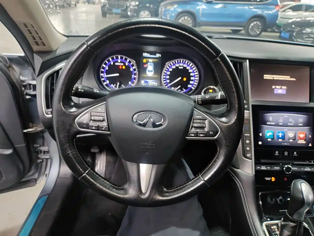 Infiniti Q50 L 2.0 T Joy