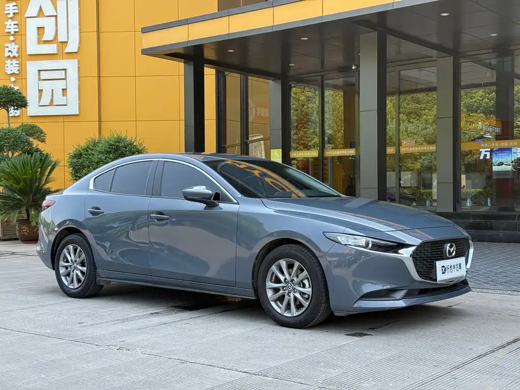 Mazda 3 Axela 1.5 L Manual Quality Beauty