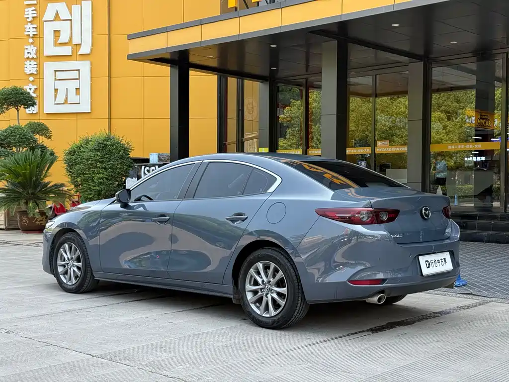 Mazda 3 Axela 1.5 L Manual Quality Beauty
