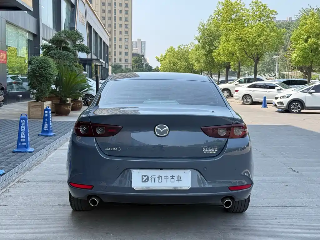 Mazda 3 Axela 1.5 L Manual Quality Beauty