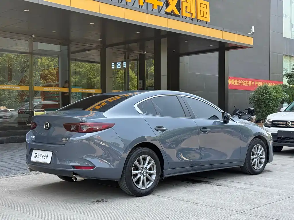 Mazda 3 Axela 1.5 L Manual Quality Beauty