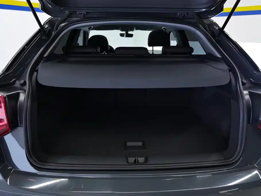 Audi Q2 L 35 TFSI Fashion Dynamic