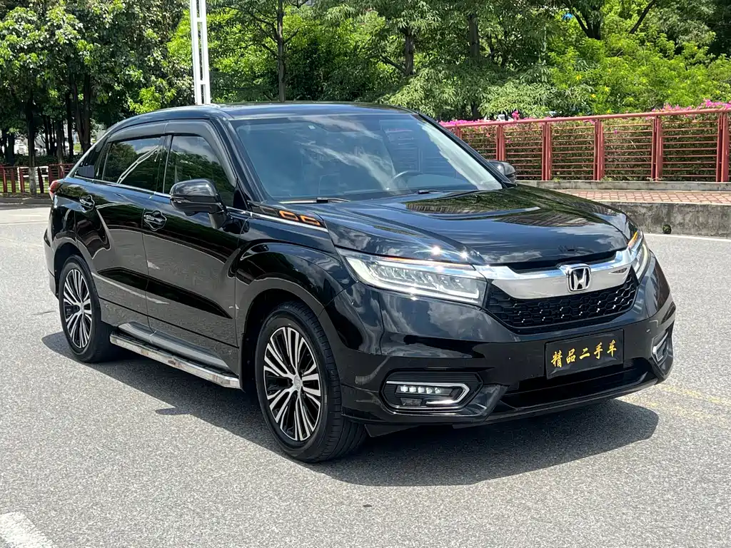 Avancier 370 TURBO 2 WD Luxury