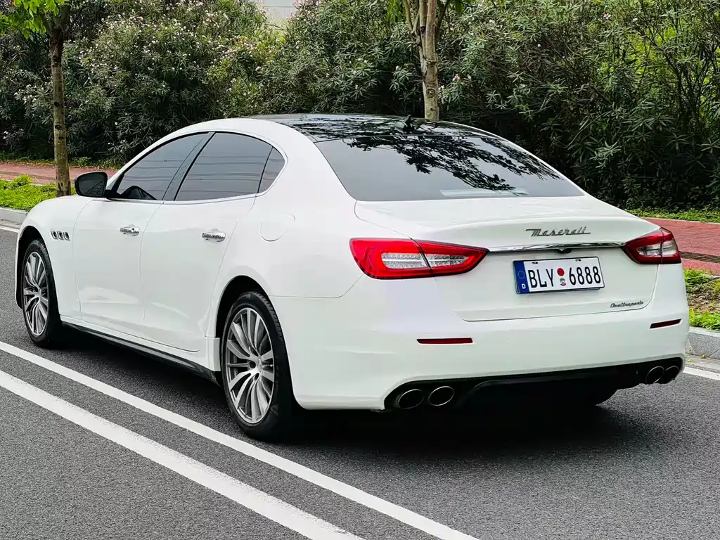Quattroporte 3.0 T Standard