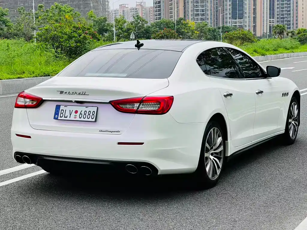 Quattroporte 3.0 T Standard