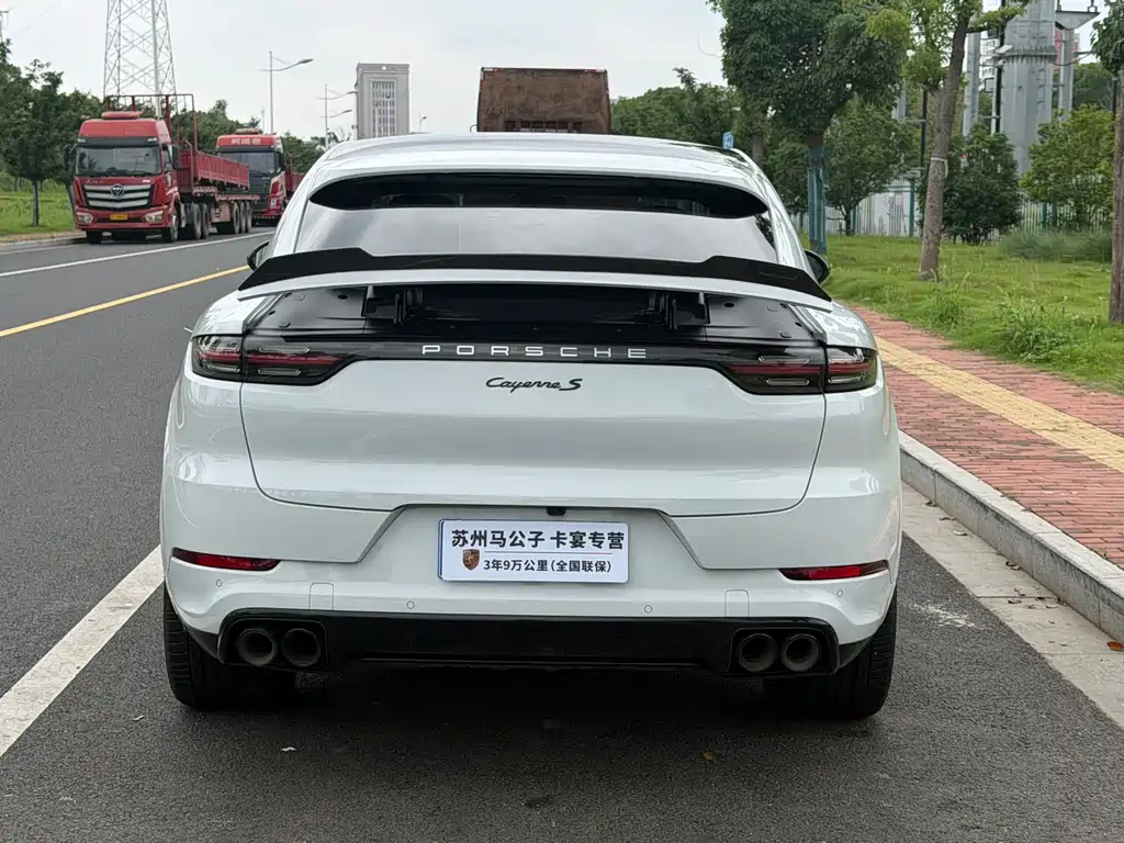 Cayenne Cayenne Coupé 3.0 T Platinum