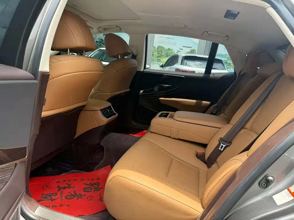 Lexus LS 500 h Outstanding CN-VI