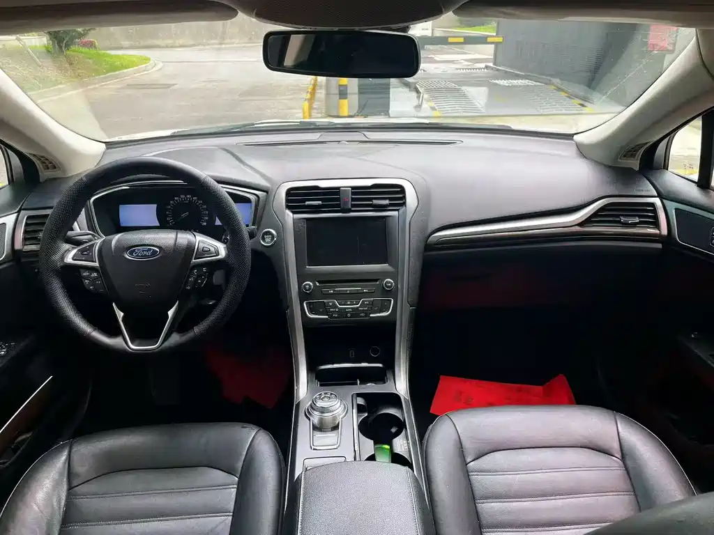 Mondeo EcoBoost 200 Luxury