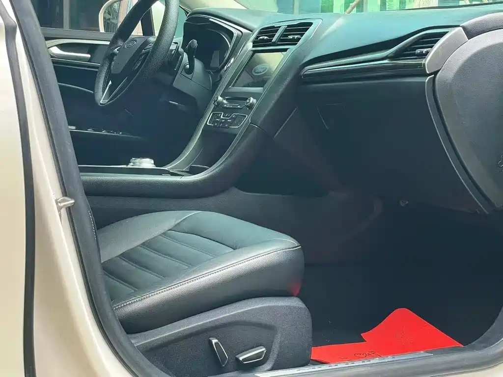 Mondeo EcoBoost 200 Luxury