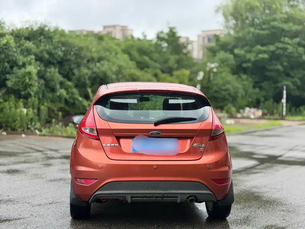Fiesta Hatchback 1.5 L Auto Fashion