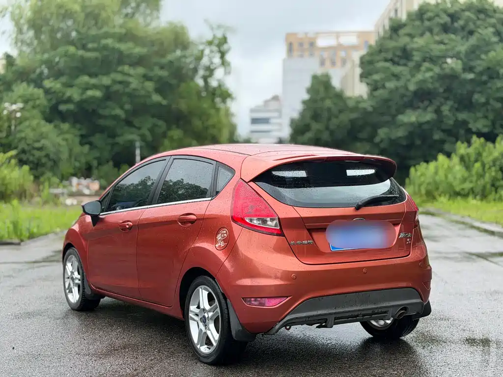 Fiesta Hatchback 1.5 L Auto Fashion