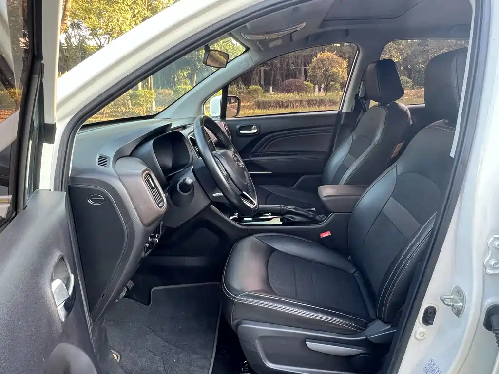 GAC Trumpchi GS3 235 T Auto Elite