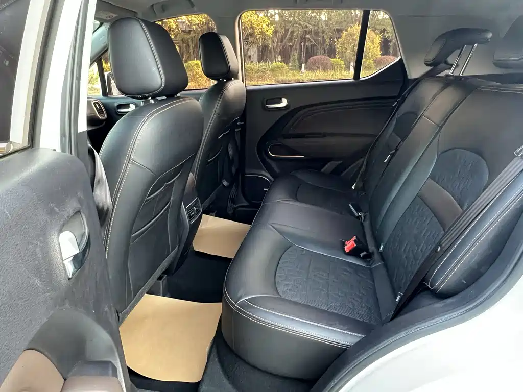 GAC Trumpchi GS3 235 T Auto Elite