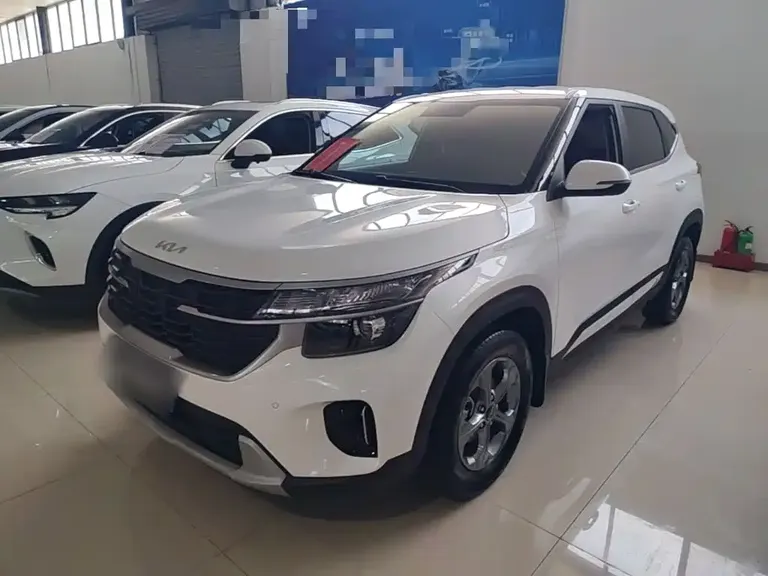 Kia Seltos 赛图斯 2023款 1.5 L CVT舒适版