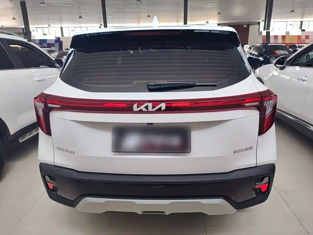 Seltos 赛图斯 2023款 1.5 L CVT舒适版