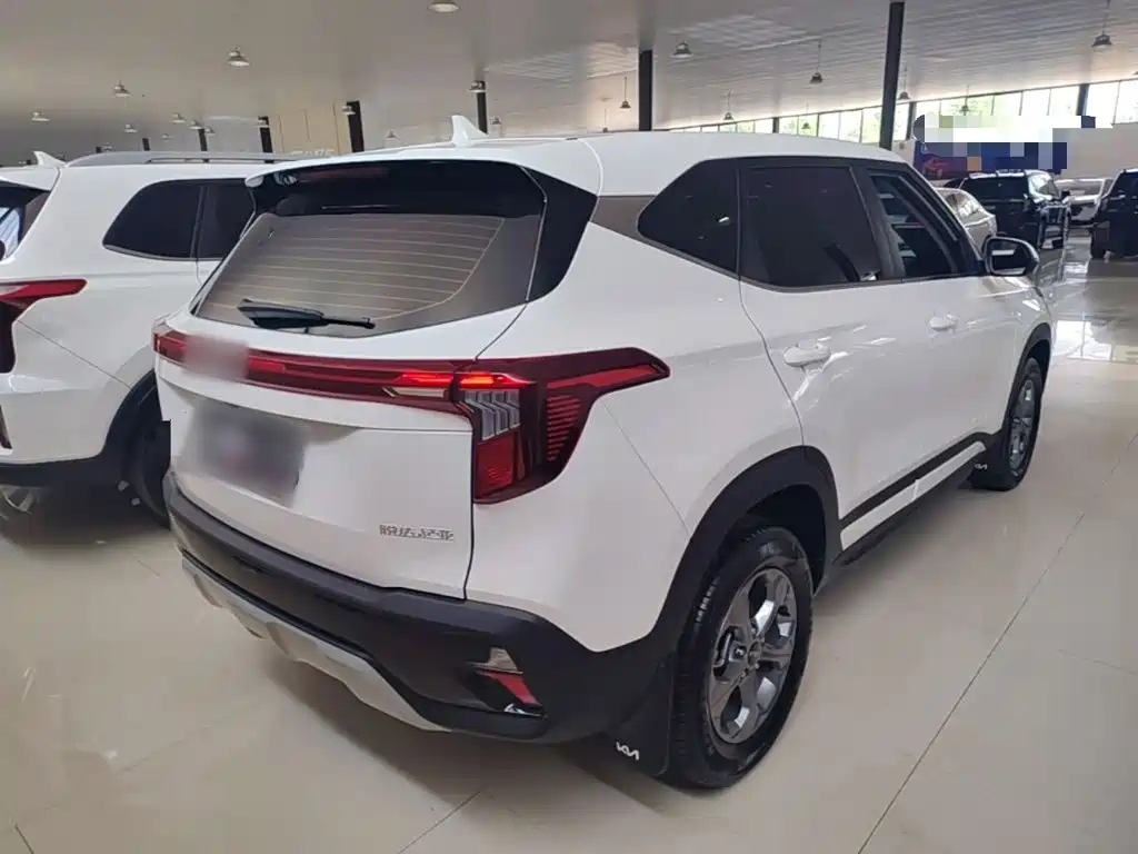 Seltos 赛图斯 2023款 1.5 L CVT舒适版
