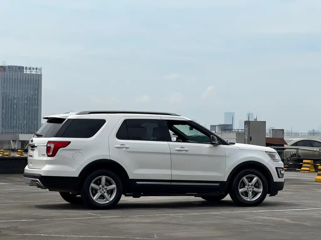 Explorer (Import) 2.3 T Style