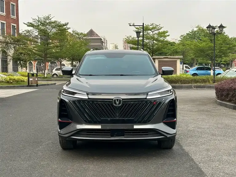 Changan CS75 PLUS 1.5 T Auto Distinguished