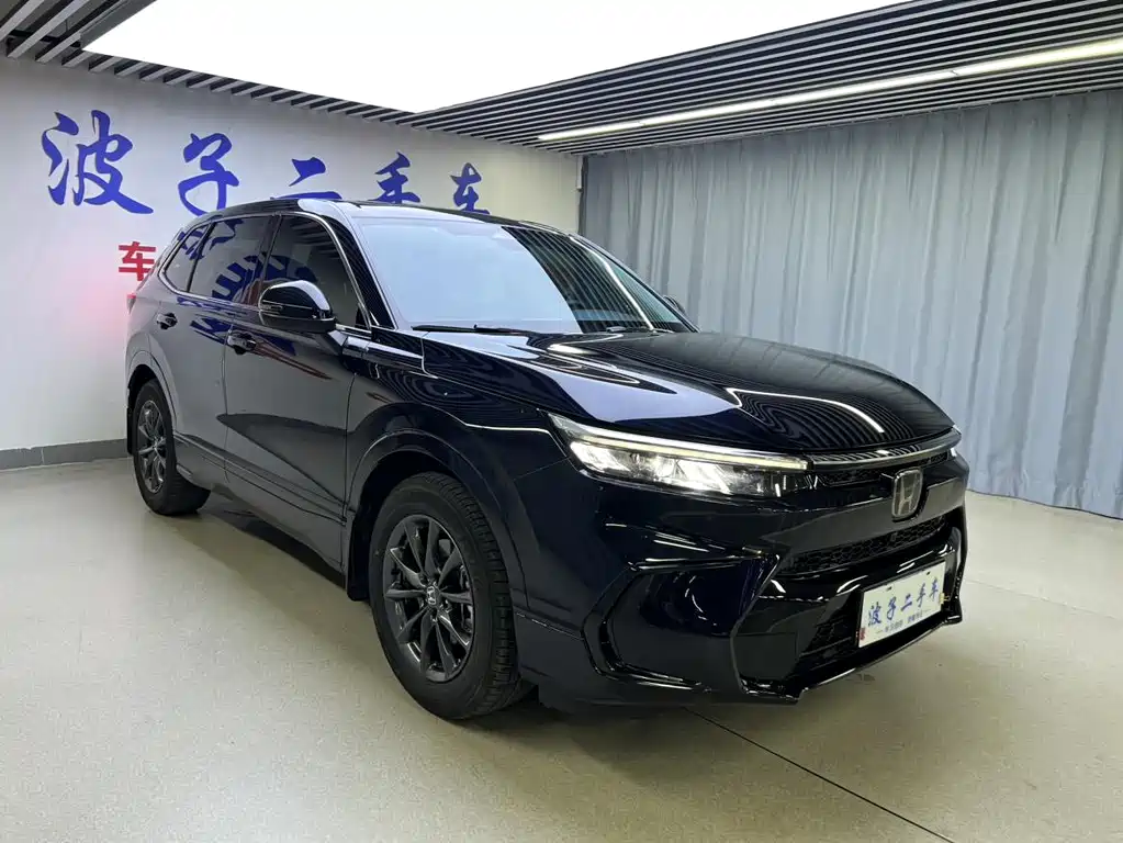 Breeze 240 TURBO 2 WD Honor Shine 5-seat