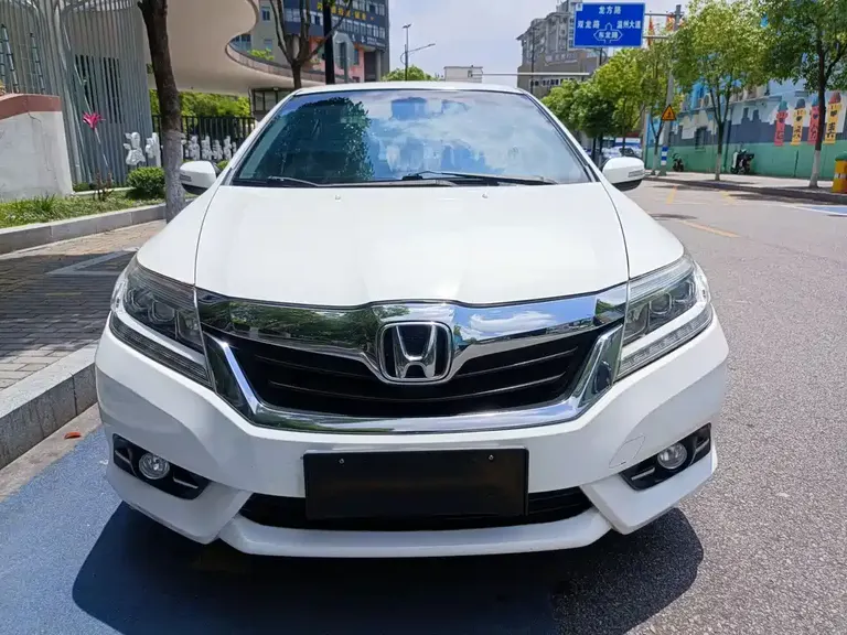 Honda Crider 1.8 L Auto Flagship