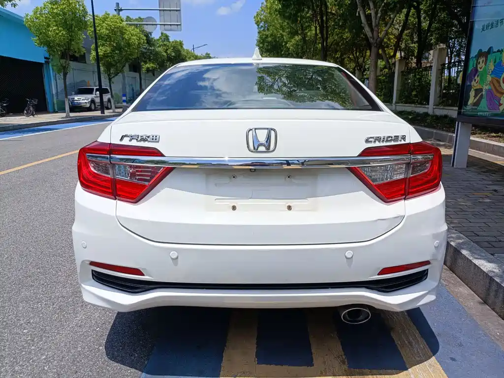 Crider 1.8 L Auto Flagship