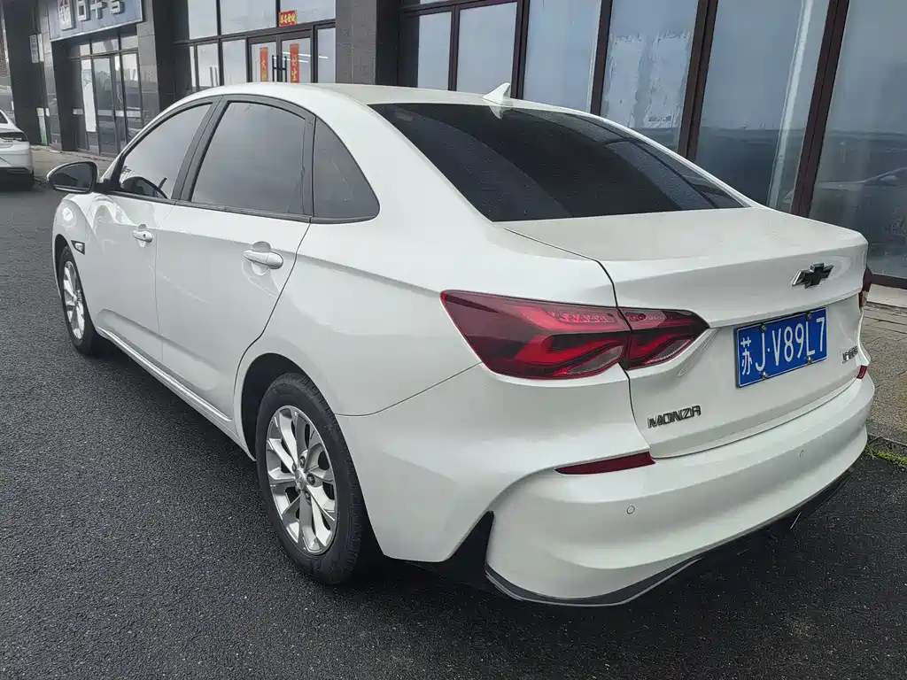Monza 1.5 L DCT Joy