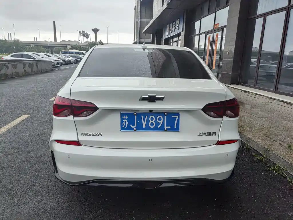 Monza 1.5 L DCT Joy