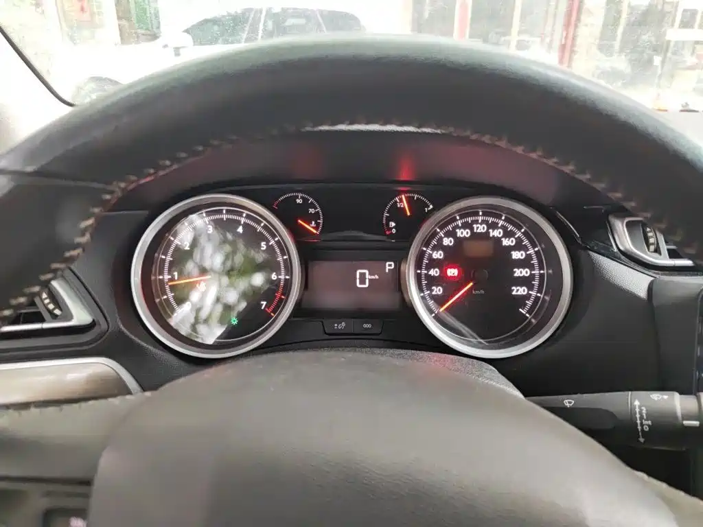 Peugeot 408 1.8 L Auto Luxury