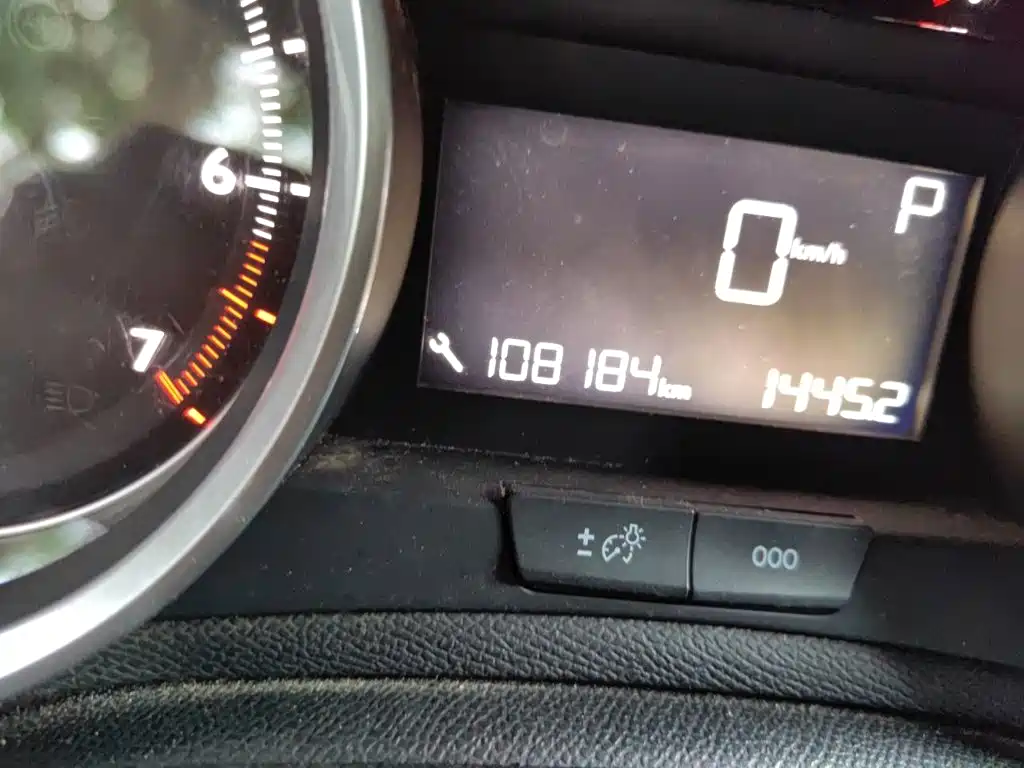 Peugeot 408 1.8 L Auto Luxury