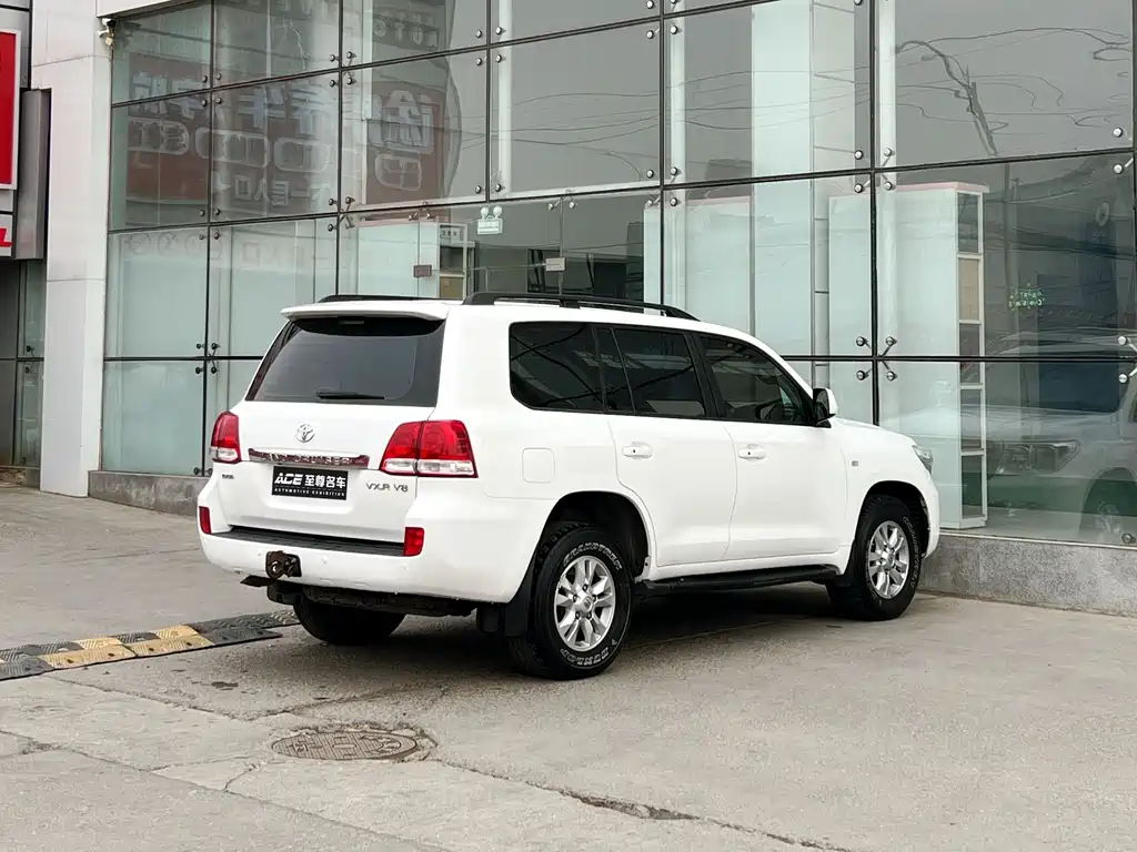 Land Cruiser 4.7 L Auto VX