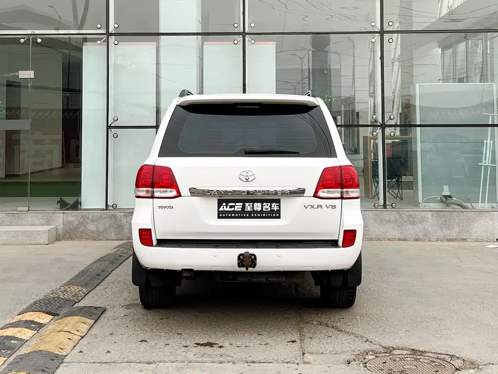 Land Cruiser 4.7 L Auto VX