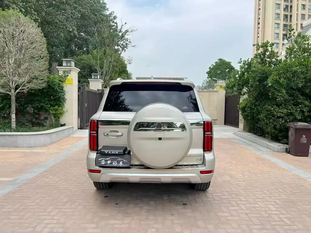 Tank 500 3.0 T Business Realm 5-seat