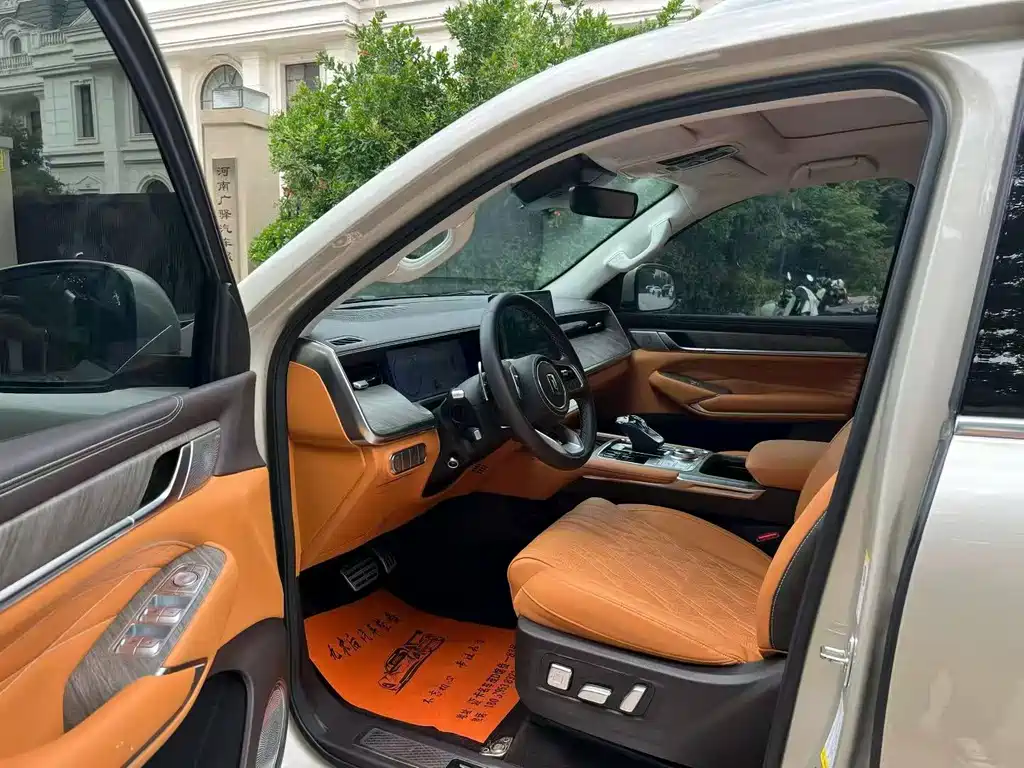 Tank 500 3.0 T Business Realm 5-seat