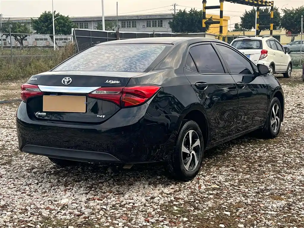 Levin Facelift 185 T CVT Leading CN-V