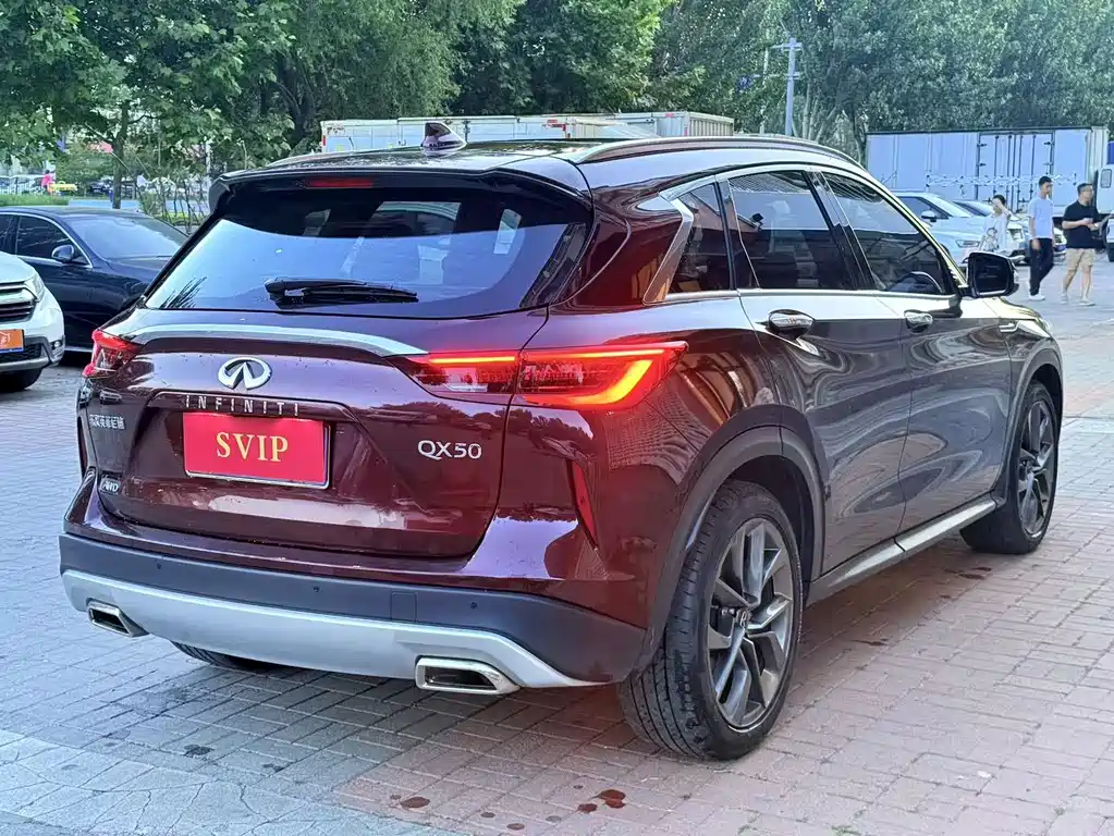 Infiniti QX50 英菲尼迪QX50 2020款 改款 2.0 T 四驱智能版