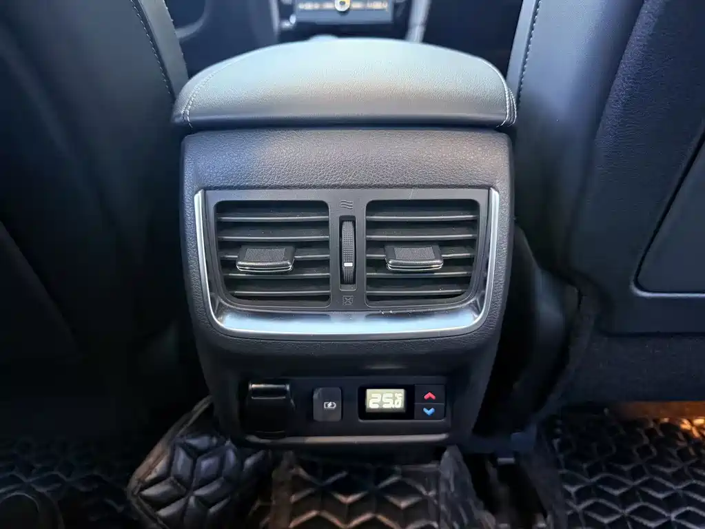 Infiniti QX50 英菲尼迪QX50 2020款 改款 2.0 T 四驱智能版