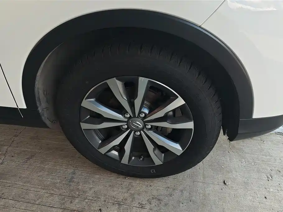 GAC Trumpchi GS3 235 T Auto Elite