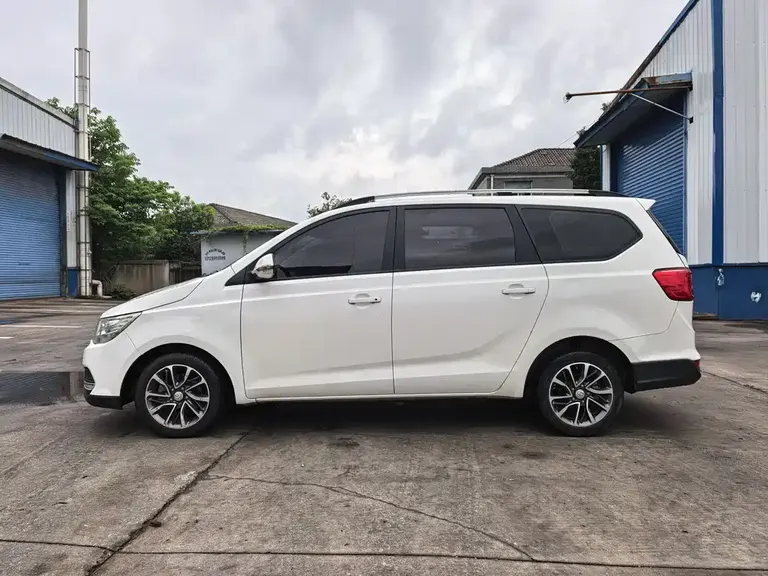 Baojun 730 宝骏730 2016款 1.5 L 手动超值型 5座 国V