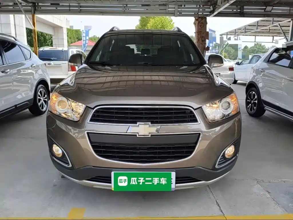 Captiva 2.4 L 2 WD Luxury 7-seat