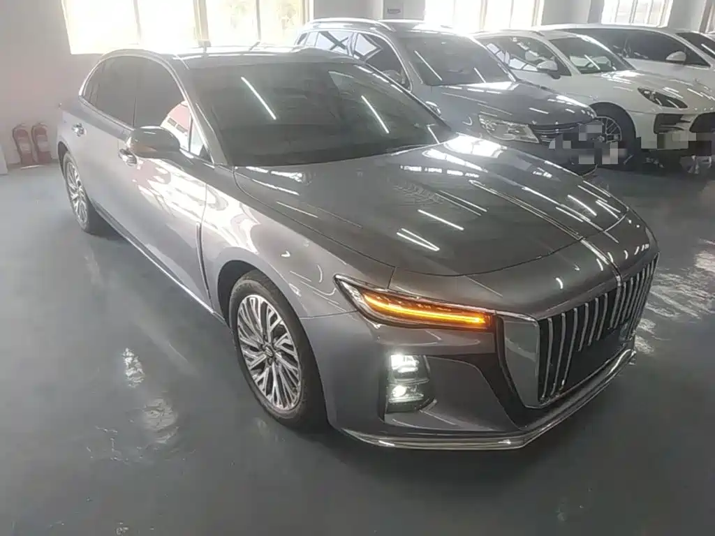 Hongqi H5 红旗H5 2023款 1.5 T HEV智联旗畅版