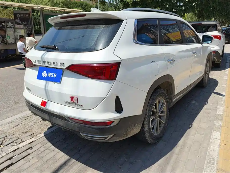 Jetour X90 1.5 T Manual 6-seat