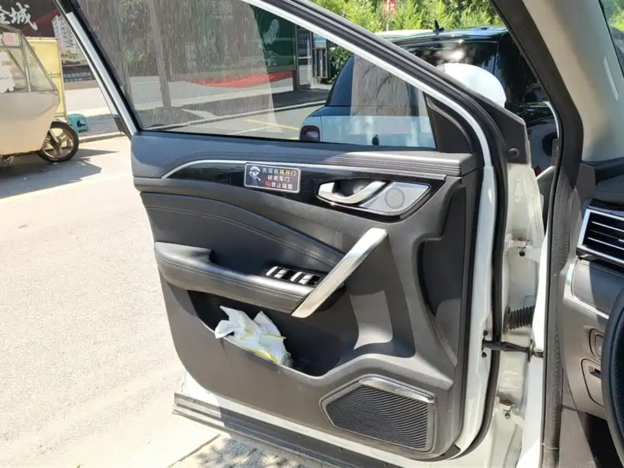 Jetour X90 1.5 T Manual 6-seat