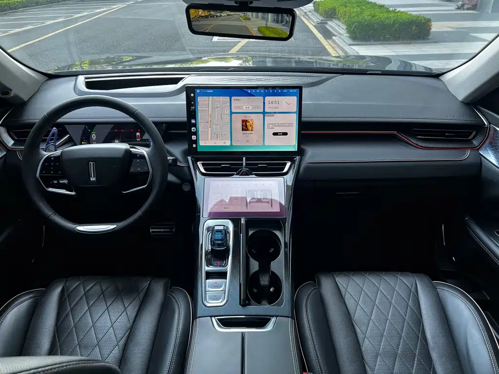WEY Mocha 2.0 T 4 WD Pure