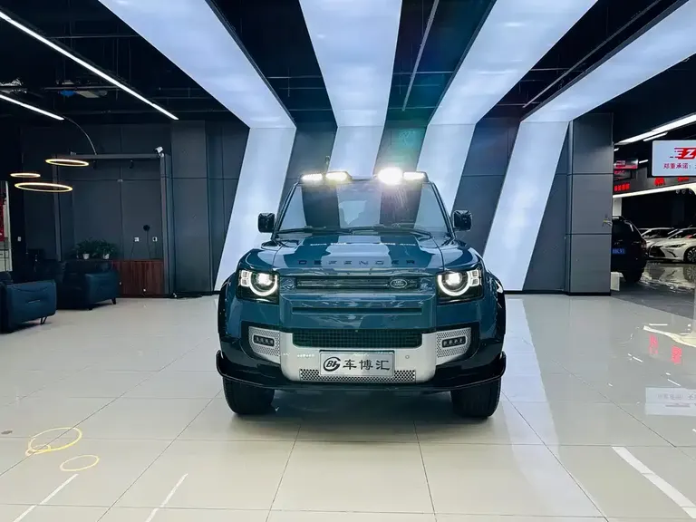 Land Rover Defender 110 P400 SE